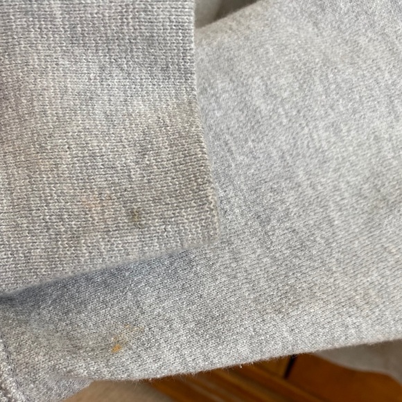 Size large Grey Champion hoodie - Picture 5 of 9